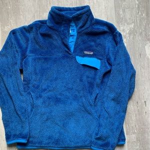 Women’s Patagonia pullover size medium.
